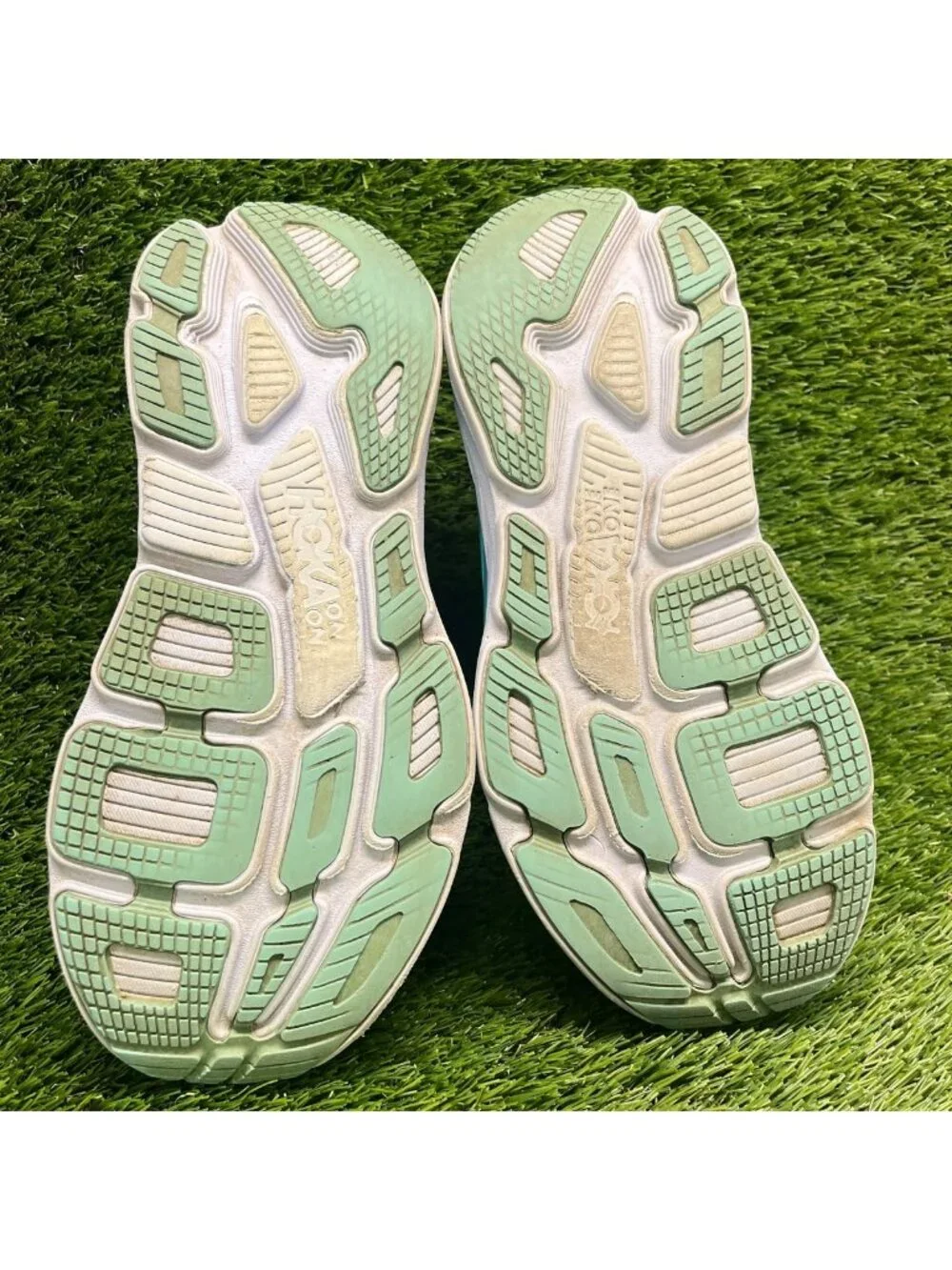 Hoka seller notes